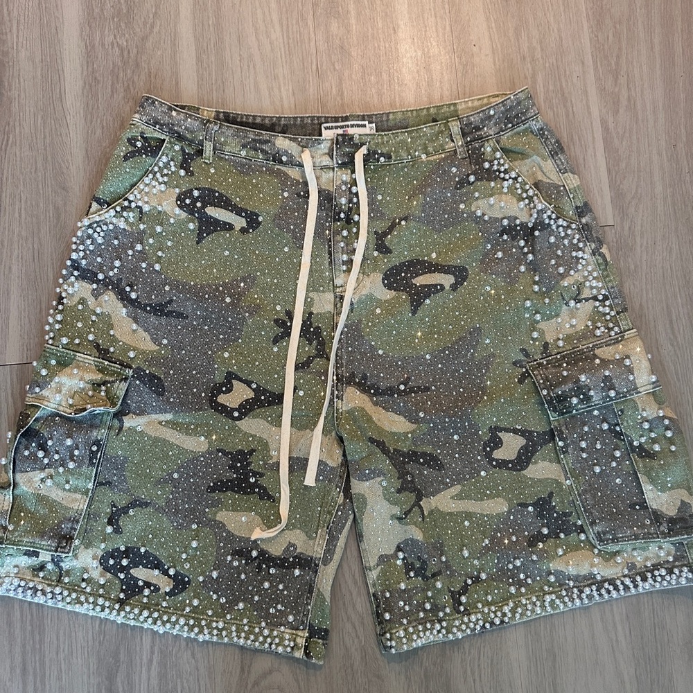 Men's Camouflage Cargo Shorts with Beaded Detail